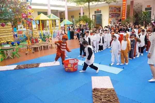 Các em học sinh được trải nghiệm, tự tin bước vào lớp 1.