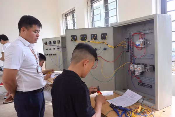 Học viên được đào tạo theo hướng đổi mới.