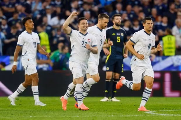 Thụy Sĩ hiện đang có 4 điểm sau lượt trận ra quân thắng Hungary 3-1. Thụy Sĩ đặt một chân vào vòng 16 đội EURO 2024