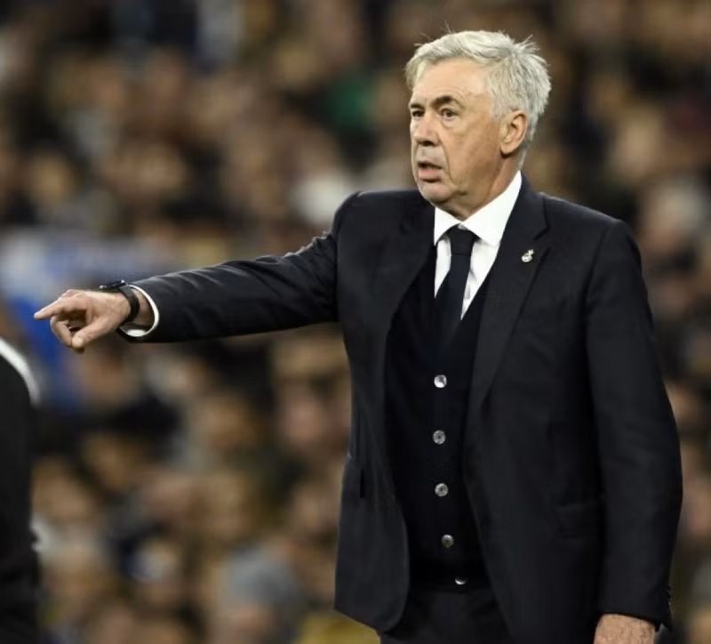 </strong> <strong> 8. Carlo Ancelotti:</strong> Thuyền trưởng của Real Madrid hiện tại đang sở hữu khối tài sản 40 triệu Bảng nhờ bóng đá. Bất ngờ danh tính huấn luyện viên giàu nhất thế giới