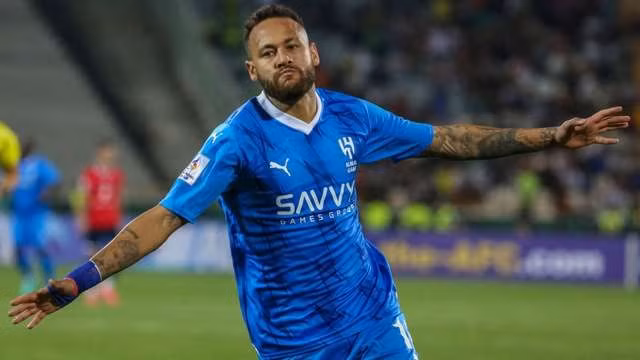 Chấn thương khiến Neymar mới chỉ chơi cho Al-Hilal vỏn vẹn 5 trận trên mọi đấu trường. Neymar bị ‘ném đá’ trong ngày sinh nhật con gái