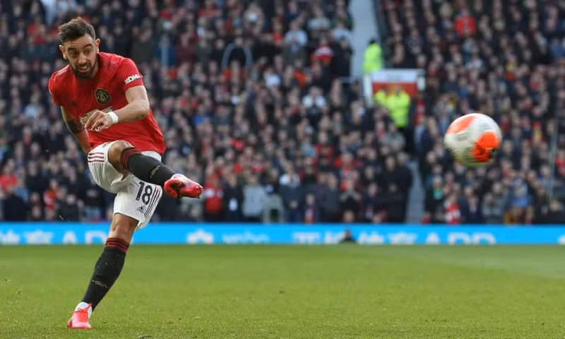 Bruno Fernandes gia nhập Man Utd từ Sporting với giá 60 triệu USD vào tháng 1/2020. Anh trở thành bản hợp đồng thành công nhất của Man Utd thời hậu Sir Alex Ferguson. 10 ngôi sao vừa gia nhập đội bóng mới đã lập tức tỏa sáng