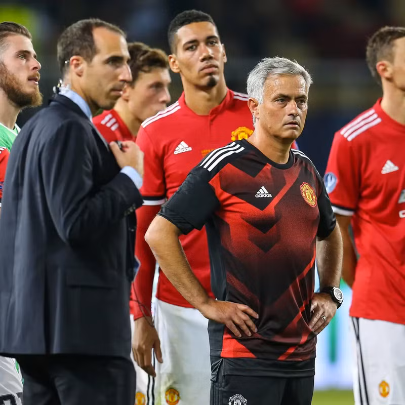 Man United bồi thường kỷ lục nếu sa thải HLV Erik ten Hag