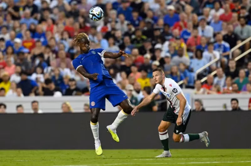 Tờ Telegraph cho biết, hậu vệ Trevoh Chalobah sẽ phải rời Stamford Bridge bởi anh đang ‘ngồi chơi xơi nước’ tại đội bóng do HLV Pochettino dẫn dắt. Chelsea thanh lý 5 cầu thủ, đón tiền đạo 100 triệu Bảng