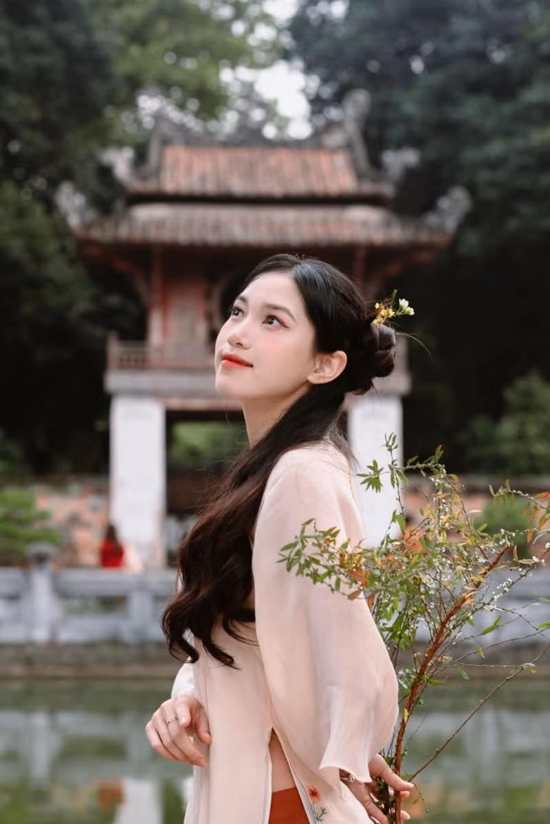 Hot girl Nguyễn Thị Phương đăng ảnh Tết trên trang Facebook cá nhân khiến bao người "mê đắm". Dàn hoa khôi bóng chuyền Việt Nam xinh lung linh đón Tết