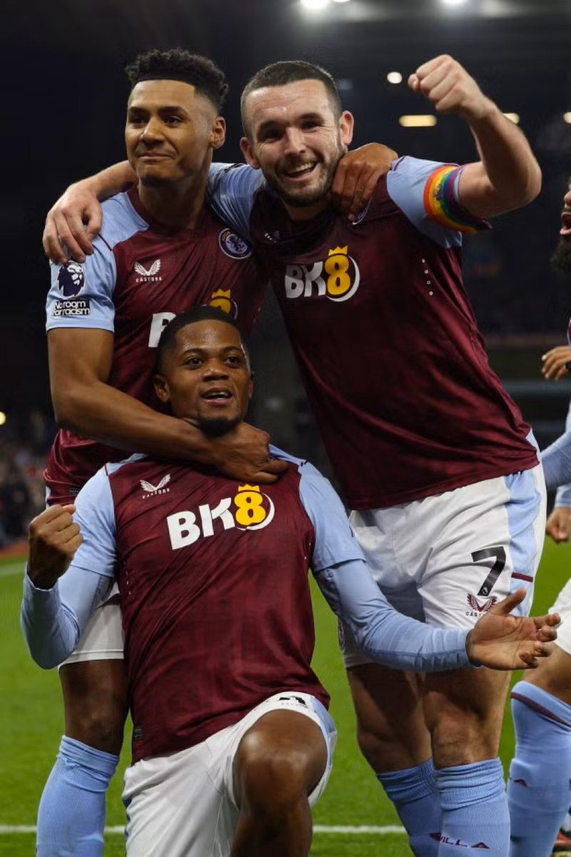 Chiến thắng 1-0 trước Man City giúp Aston Villa leo lên vị trí thứ ba. Cuộc đua tới ngôi vương Ngoại hạng Anh càng thêm thú vị khi họ chỉ kém đỉnh bảng Arsenal 4 điểm. Kịch tính cuộc đua ngôi vương tại Ngoại hạng Anh