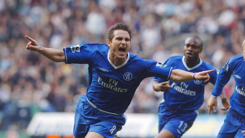 Cựu danh thủ Frank Lampard đứng thứ tư trong số những cầu thủ ảnh hưởng nhất tới câu lạc bộ của mình trong 25 năm qua tại Ngoại hạng Anh. Top 5 HLV và 5 cầu thủ ảnh hưởng nhất Ngoại hạng Anh