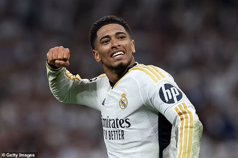 <strong> Tiền vệ Jude Bellingham: </strong>Anh ghi 4 bàn thắng và 5 kiến tạo trong hành trình cùng Real Madrid vô địch Champions League mùa này. Real Madrid thống trị đội hình tiêu biểu Champions League