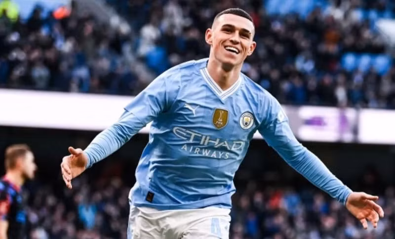 <strong> Tiền đạo Phil Foden</strong>: Anh ghi 5 bàn thắng và 3 kiến tạo, giúp Man City vào bán kết Champions League 2023-2024. Real Madrid thống trị đội hình tiêu biểu Champions League