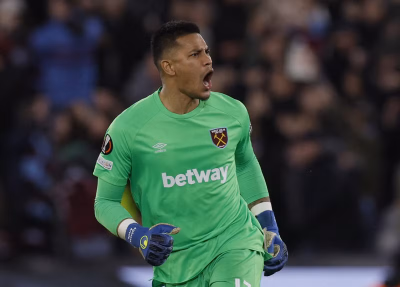 <strong> Thủ môn Alphonse Areola</strong>: Trung bình cả mùa, thủ môn của West Ham nhận được 7,36 điểm khi nhiều lần cản phá xuất sắc và giữ sạch lưới 4 trận. Đội hình xuất sắc nhất Ngoại hạng Anh 2023/2024