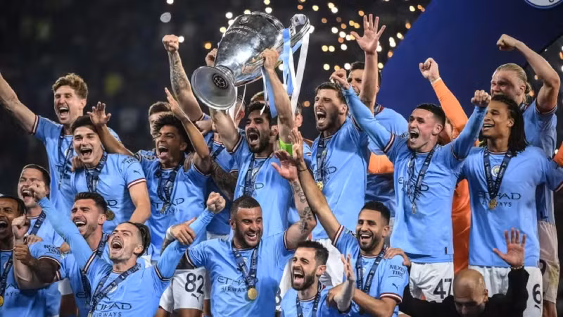 Trái với tình cảnh ảm đạm của Man Utd, siêu máy tính dự đoán Man Utd sẽ giành chức vô địch Champions League trong năm thứ hai liên tiếp xác suất 28,89%. Siêu máy tính dự đoán 'số phận' Man United và Man City tại Champions League