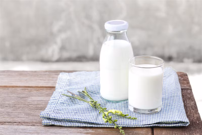 Trong sắn dây có chứa soybean flavone và isoflavone có tác dụng giảm cảm giác đau đầu, mệt mỏi, chếnh choáng khi bị say rượu bia. Những cách giải rượu hữu hiệu nhất dịp Tết ai cũng cần