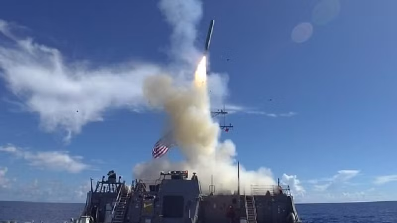 Lầu Năm Góc chưa thông báo về việc chuyển tên lửa Tomahawk đến Bornholm, nhưng theo Defense24, quân đội Mỹ có khả năng chuyển vũ khí quân sự này đến đó nếu cần, gọi hòn đảo này là "tàu tuần dương tên lửa neo đậu". Hạm đội Baltic và phương Bắc bị đe dọa bởi tên lửa Tomahawk?