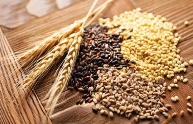 Lượng chất xơ trong lúa mạch có thể giúp bạn giảm đáng kể mức cholesterol và lượng đường trong máu. Thực phẩm dễ mua cần bổ sung, giúp trái tim khoẻ mạnh ngày nắng nóng