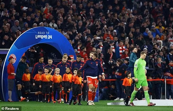 Arsenal bại trận, sạch bóng đại diện Ngoại hạng Anh ở Champions League 