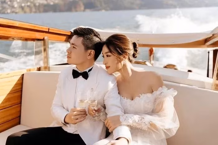 Cặp đôi chính thức công bố kết hôn hồi tháng 10/2022. Hoa hậu Mỹ Linh 'làm điều đặc biệt' với Chủ tịch CLB Hà Nội