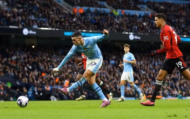Chùm ảnh: Man City ngược dòng hạ Man Utd ở trận derby thành Manchester 