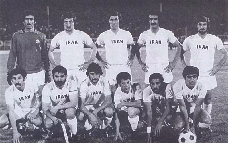 <strong> Parviz Ghelichkhani (Iran) là cầu thủ vô địch Asian Cup</strong> nhiều nhất với ba lần vào các năm 1968, 1972 và 1976. Loạt kỷ lục khó phá tại Asian Cup