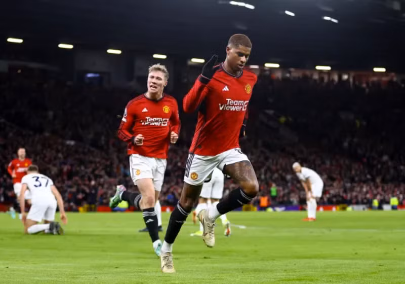 Bàn thắng giúp ngôi sao người Anh giải toả tâm lý sau quãng thời gian đầy khó khăn. Man Utd chia điểm với Tottenham, HLV Ten Hag tức giận