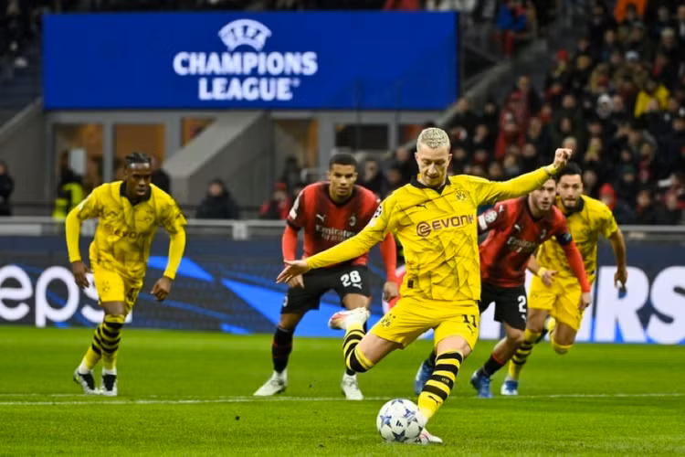 Điểm mặt 14 đội vào vòng knock-out Champions League 