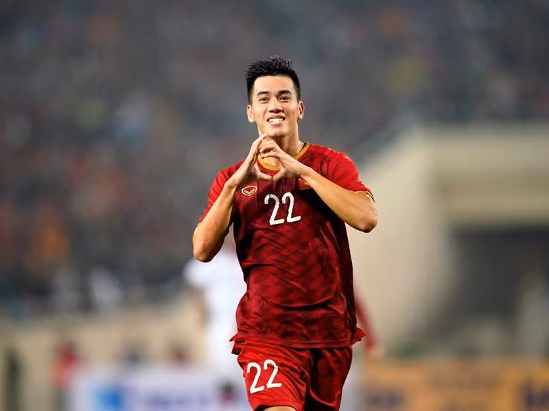 </strong> <strong> Trung phong cắm Nguyễn Tiến Linh</strong> cũng không nằm trong danh sách dự Asian Cup 2023 của tuyển Việt Nam. Đội hình ngôi sao tuyển Việt Nam vắng mặt Asian Cup 2023