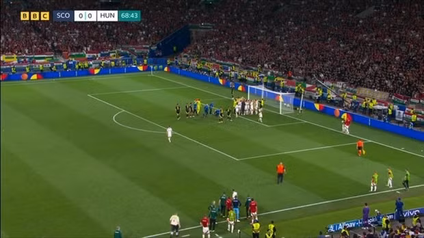 Cầu thủ Hungary chấn thương kinh hoàng tại EURO 2024 