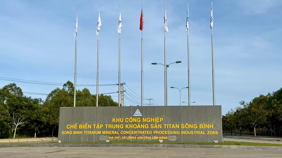 Khu công nghiệp chế biến sâu titan lớn nhất cả nước hiện nay nằm trên địa bàn xã Lương Sơn.