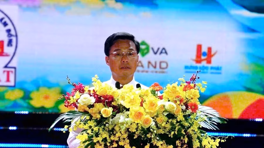 Phó Chủ tịch UBND tỉnh Lâm Đồng Đinh Văn Tuấn phát biểu khai mạc.