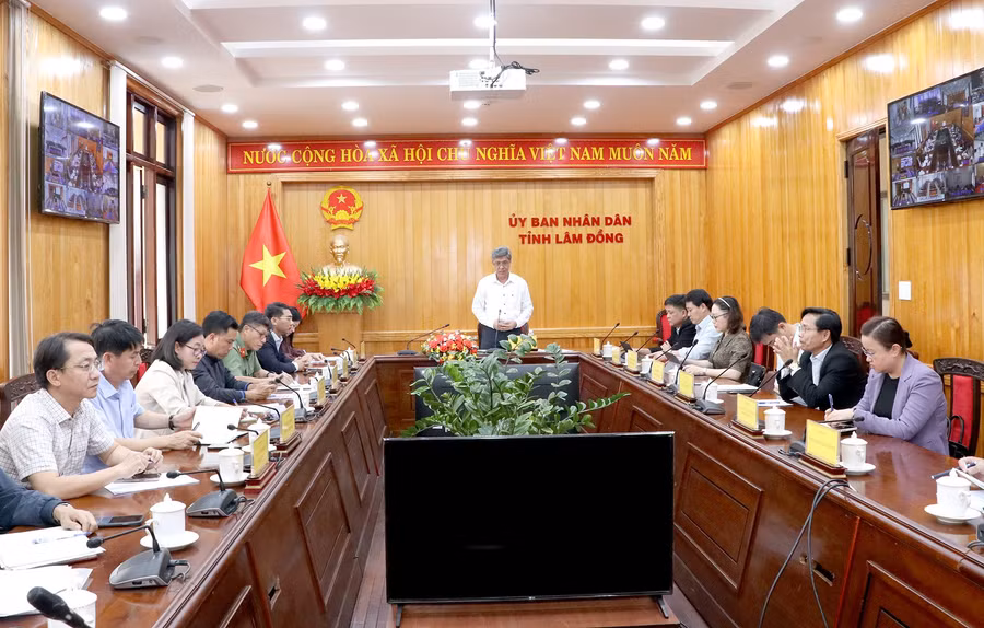 Phó Chủ tịch UBND tỉnh Nguyễn Minh phát biểu chỉ đạo tại cuộc họp Ban Chỉ đạo Kỳ thi tốt nghiệp THPT năm 2026.