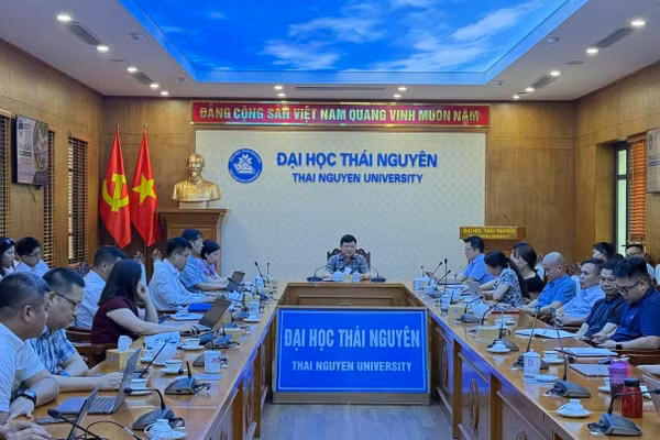 Khoa Quốc tế (ĐH Thái Nguyên) tăng tốc chuyển đổi số nâng cao chất lượng đào tạo