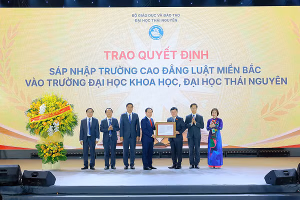 Mở đường cho những đột phá mới trong giáo dục đại học