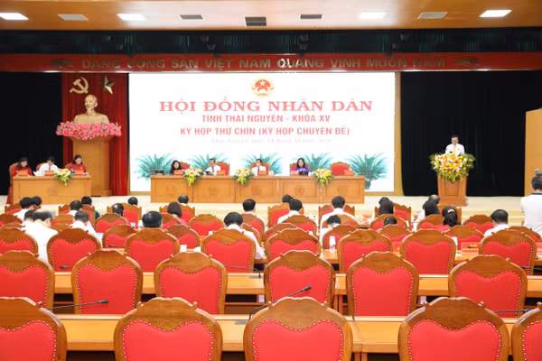 Quang cảnh kỳ họp.