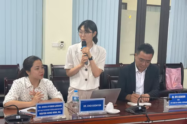 TS. Choi SooHyun đến từ Đại học Kookmin (Hàn Quốc).