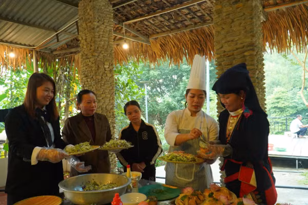 Các học viên được tham gia lớp đào tạo nghề Du lịch sinh thái.