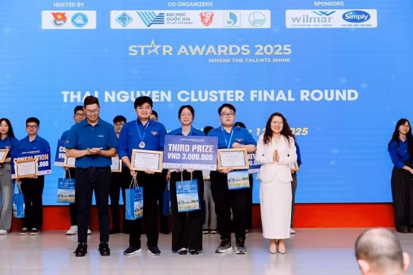 Sinh viên ICTU giành giải Ba tại vòng Chung kết Cuộc thi Tiếng Anh Star Awards 2025 cụm Thái Nguyên.