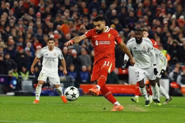 Mohamed Salah chốt bến đỗ bất ngờ
