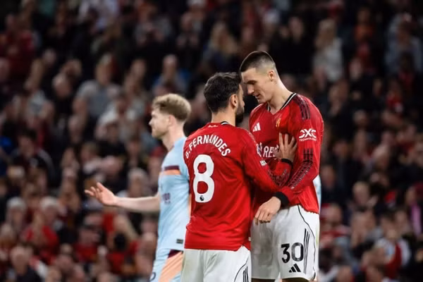 Siêu máy tính Chat GPT gọi tên đội thắng trận Man United – Liverpool 
