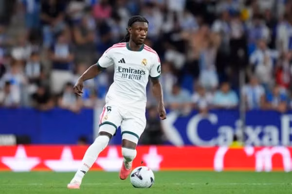 Camavinga lọt tầm ngắm của Man United.