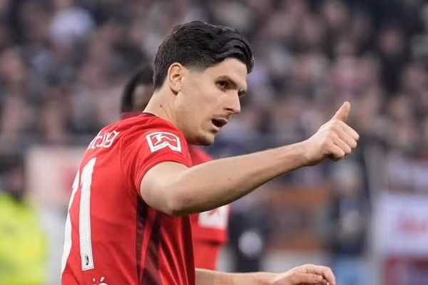 Man United tiếp tục ‘chơi lớn’, nhắm cùng lúc 2 ngôi sao