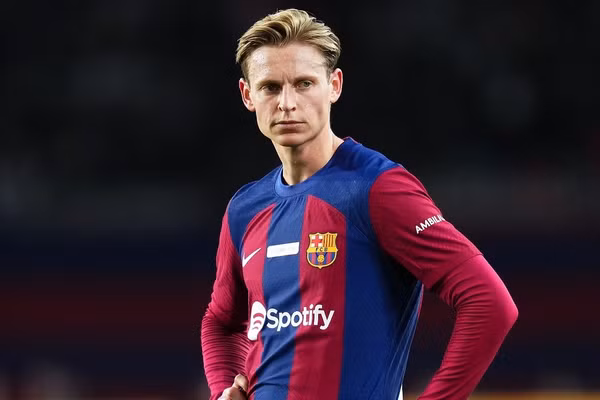Barca nhận tin kém vui về Frenkie De Jong