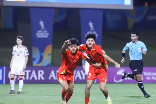 Sao U17 Việt Nam quyết thắng Australia
