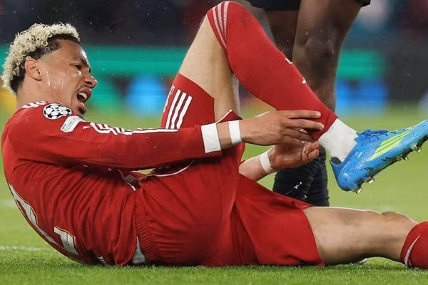 Ekitike rời xa sân cỏ gần 1 năm vì chấn thương đứt gân Achilles: Ảnh: GOAL.