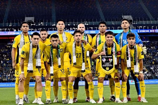 Bóng đá Malaysia nguy cơ nhận thêm án phạt từ AFC.
