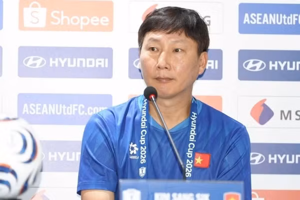 HLV Kim Sang-sik tự tin cùng tuyển Việt Nam vô địch ASEAN Cup 2026.
