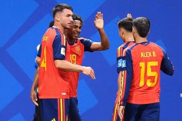 Dự đoán tỷ số trận Tây Ban Nha - Uruguay lúc 7h ngày 27/6