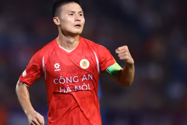 Quang Hải quyết tâm thi đấu thật tốt tại Shopee Cup 2026/27.