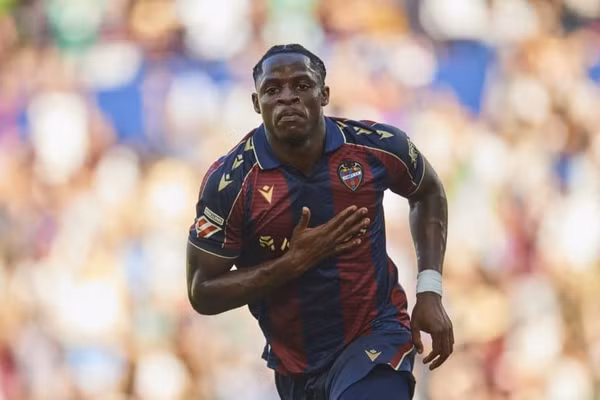 Man United nhắm cùng lúc 2 ngôi sao