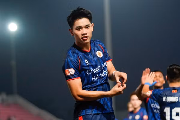 Đình Bắc hiện có 8 bàn thắng ở V-League 2025/2026. Ảnh: VPF.