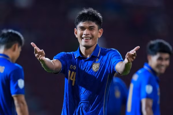 Teerasak Poeiphimai quyết cùng Thái Lan vô địch ASEAN Cup. 