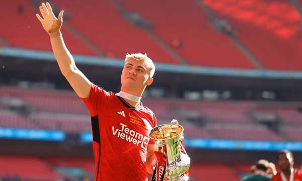 Man United sắp thanh lý hàng loạt cầu thủ?